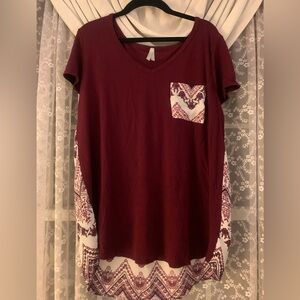 ❤️5 for $20❤️Vanity Womens Large Burgundy V-Neck